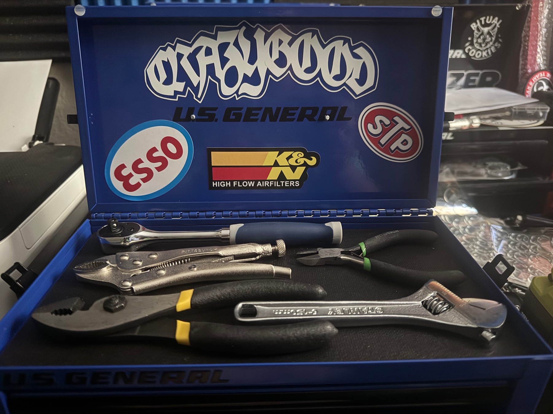 Toolbox open showing top layer tools